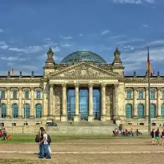 berlino facciata palazzo reichstag