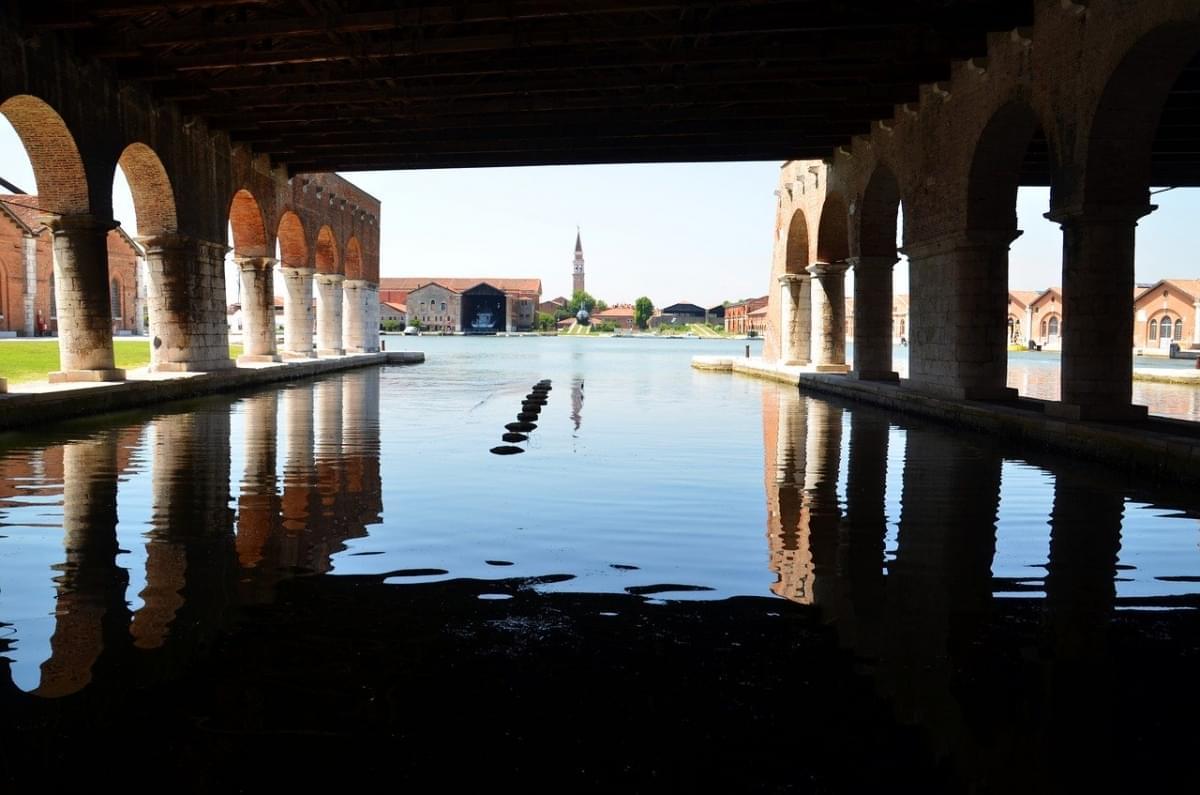 arsenale schiffshangar colonnare 1