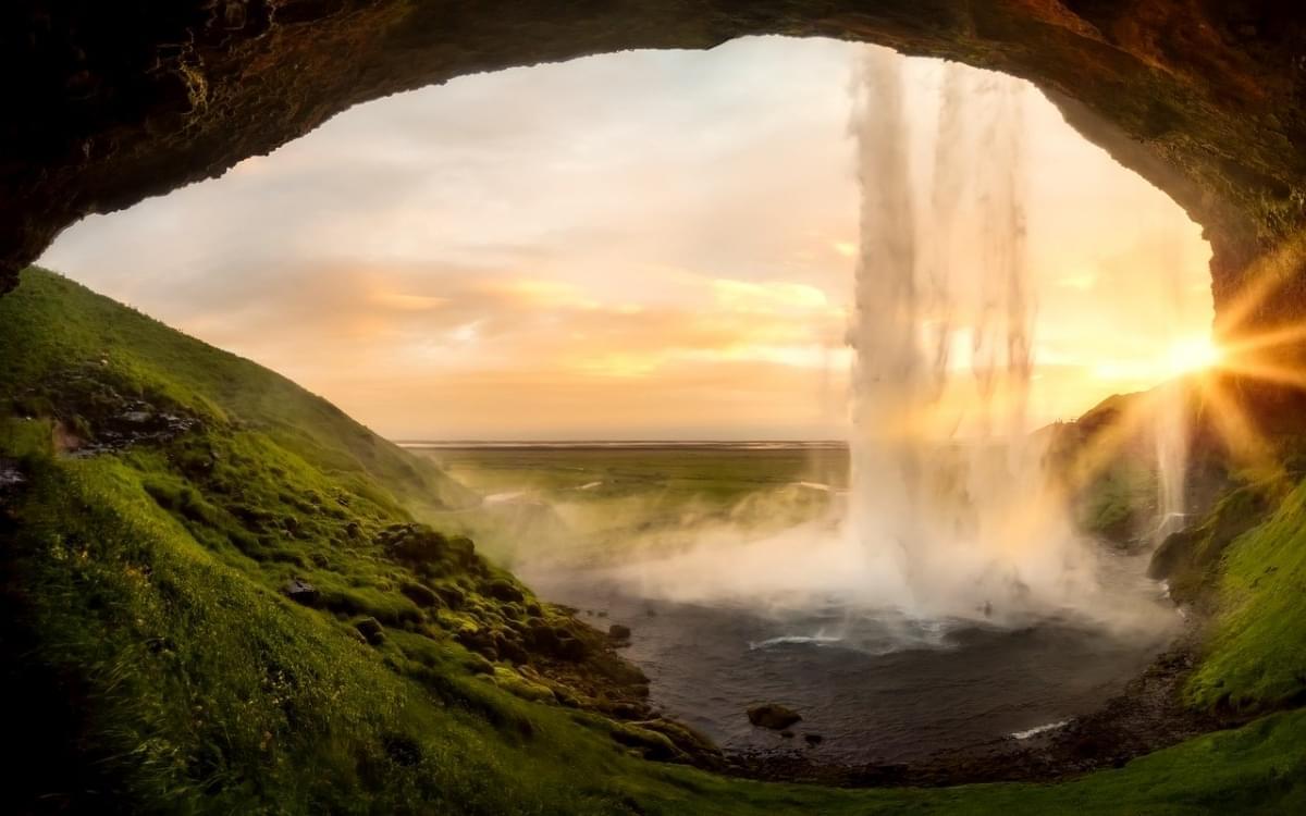 cascata seljalandsfoss