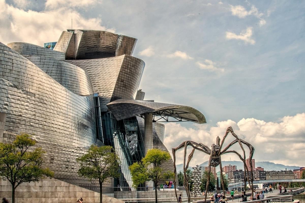 guggenheim musei bilbao modernismo