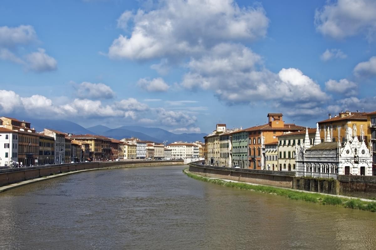 italia tuscany pisa arno river