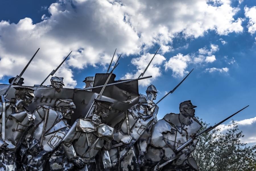 memento park statue