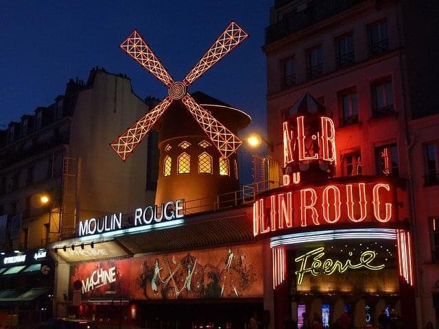 moulin rouge a parigi