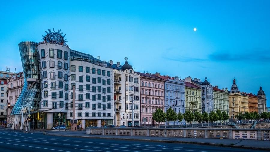 praga architettura casa danzante