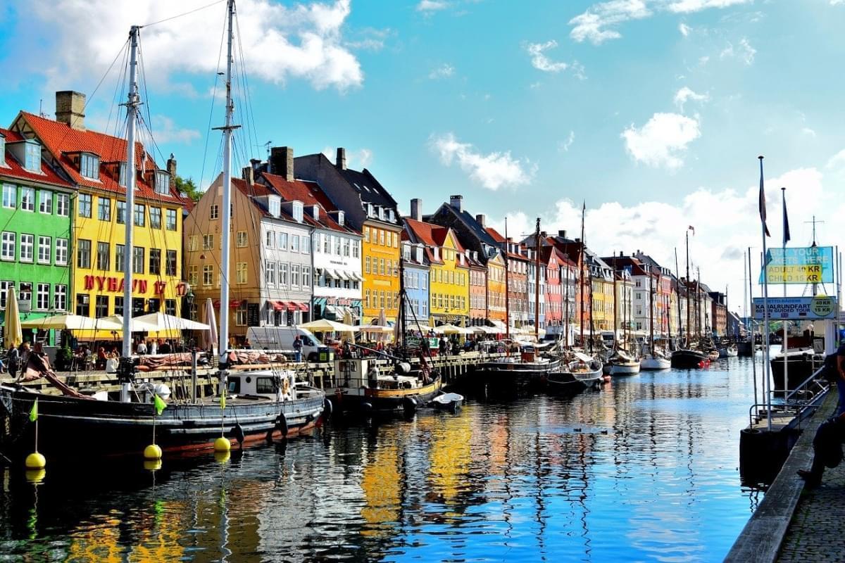 quartiere di nyhavn acqua 1