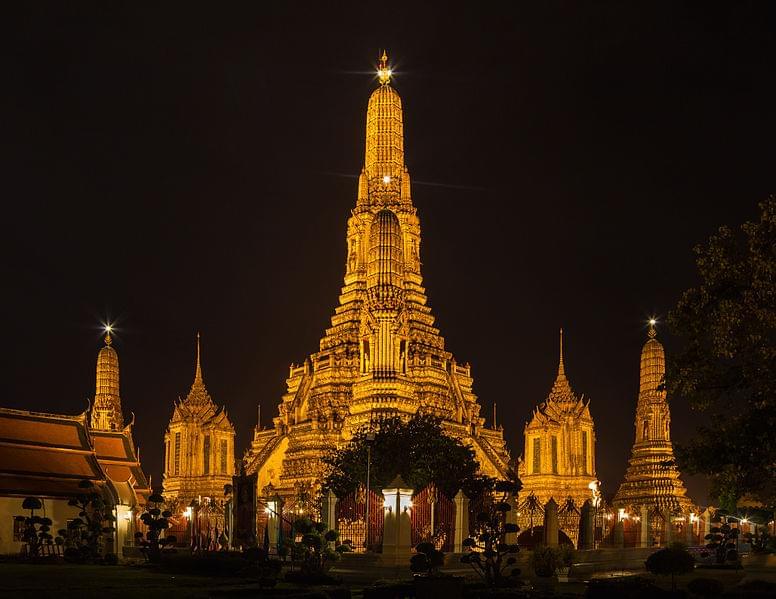 tempio di wat arun bangkok