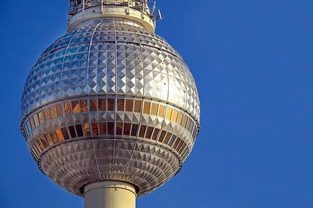 torre tv di berlino in piazza alexander